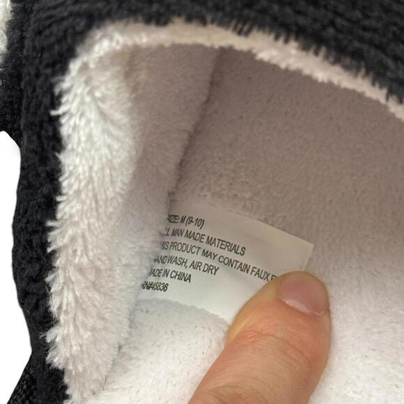 True Religion Men’s Logo Slippers Black Medium 9-10 Cozy Indoor Footwear NWT - Picture 6 of 8